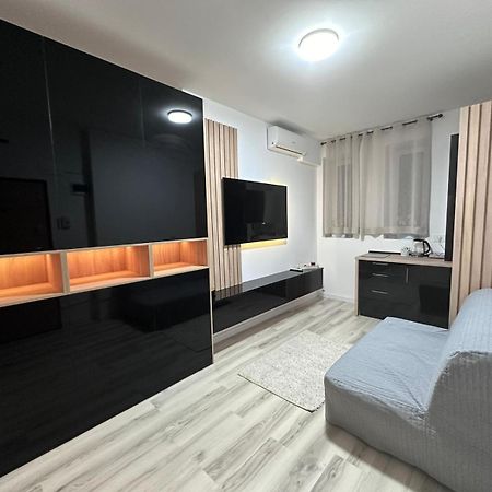 Luxury 1 Bedroom Apartment Bucureşti Exterior foto