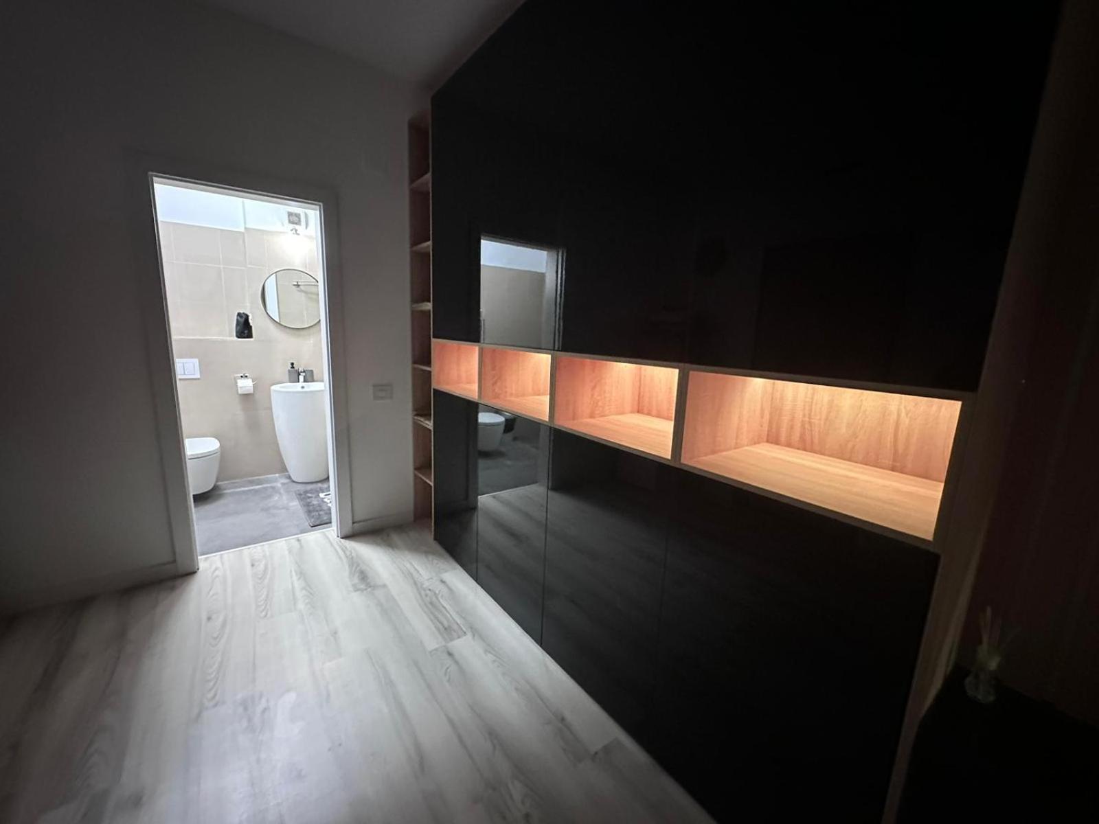 Luxury 1 Bedroom Apartment Bucureşti Exterior foto