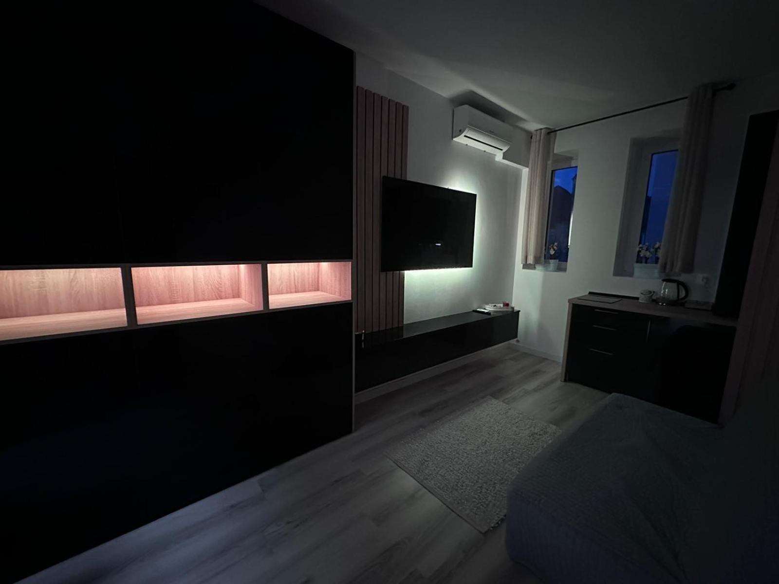 Luxury 1 Bedroom Apartment Bucureşti Exterior foto